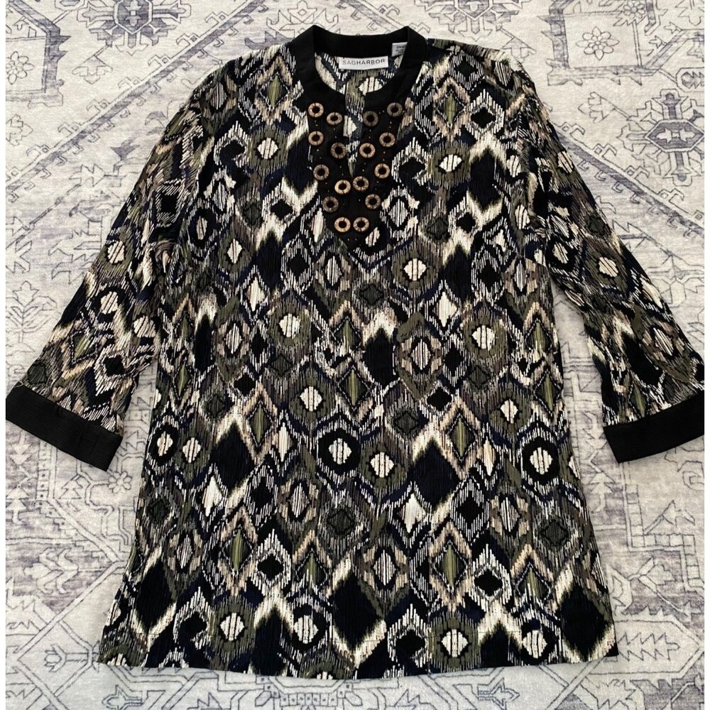 Sag Harbor Womens Large Black & Green Tunic Top Embellished Neckline 3/4 Sleeves